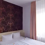 فندق دومسبيتزين كولونيا